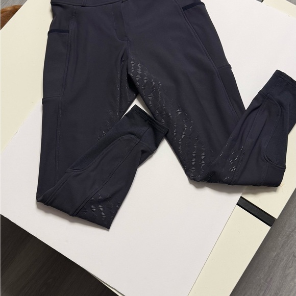 Women's Horse Riding Pants Navy Riding Pants Poltyamide 93%
Elastan 7% - Picture 2 of 14